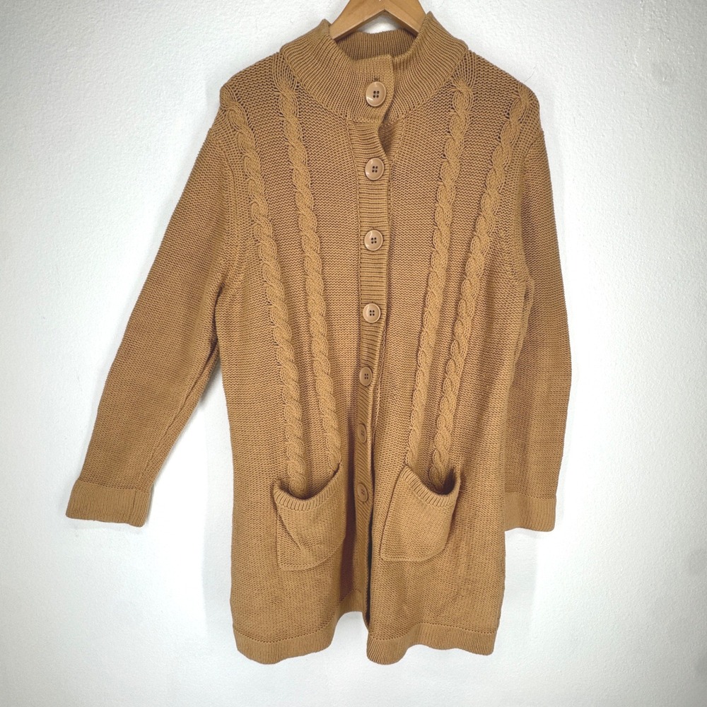 Womens 1X Camel Chunky Cable Knit Button Front Cardigan Sweater Chore Pockets